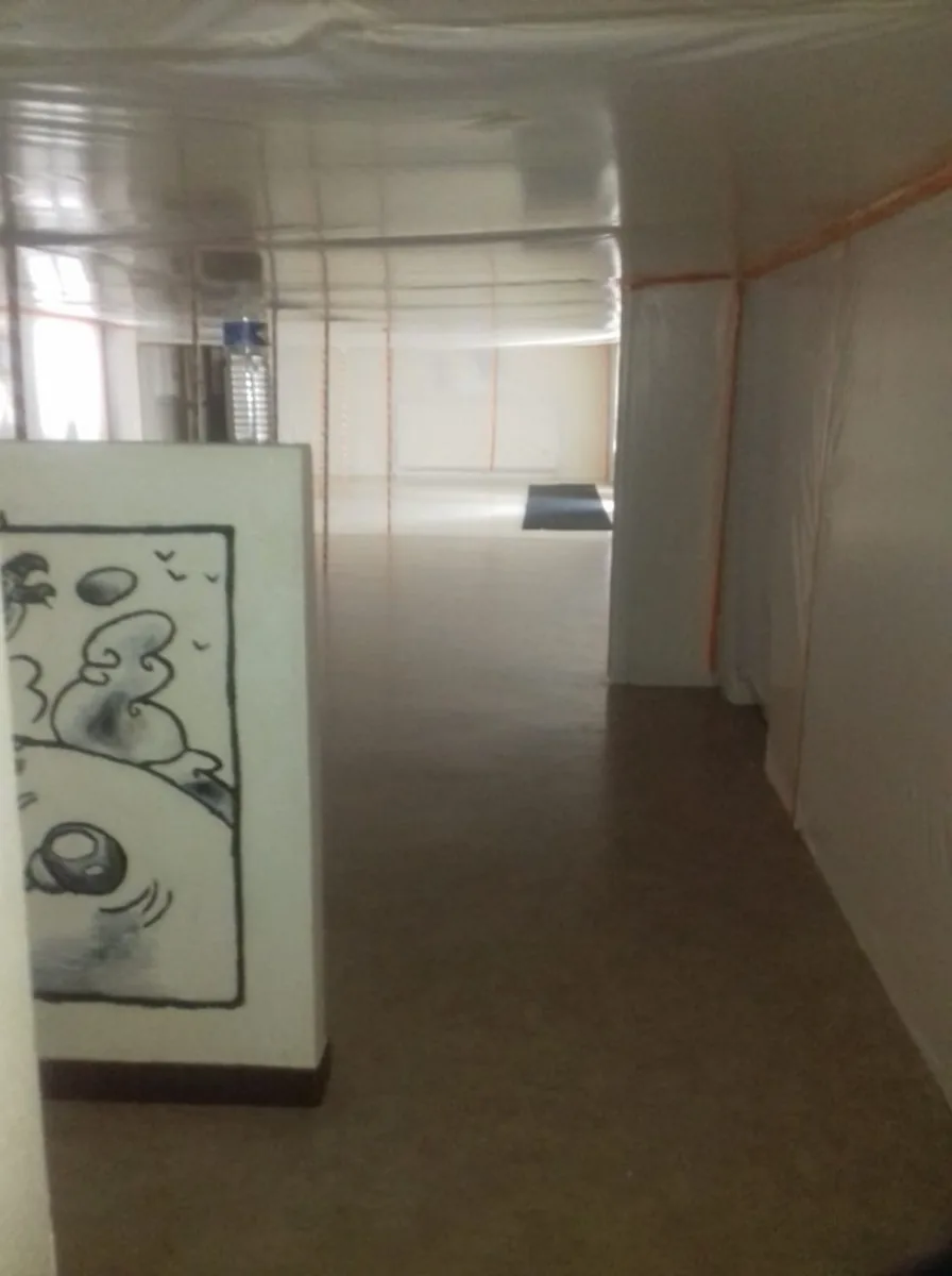 Chantier de désamiantage confiné en phase de retrait, DDNA 16